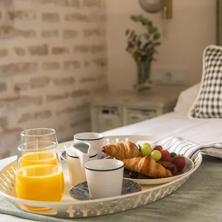 Juderia De Iii Luxury